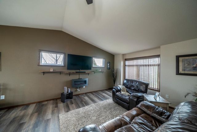 1816 Spruce Grove Trail, Detroit Lakes, MN 56501