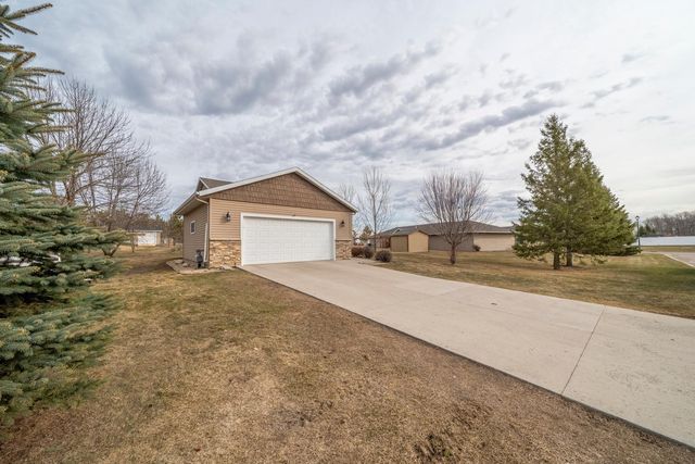 1816 Spruce Grove Trail, Detroit Lakes, MN 56501