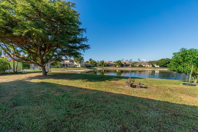 3887 Hamilton Key, West Palm Beach, FL 33411