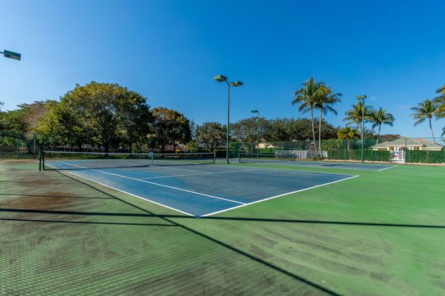 3887 Hamilton Key, West Palm Beach, FL 33411