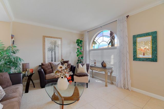 3887 Hamilton Key, West Palm Beach, FL 33411