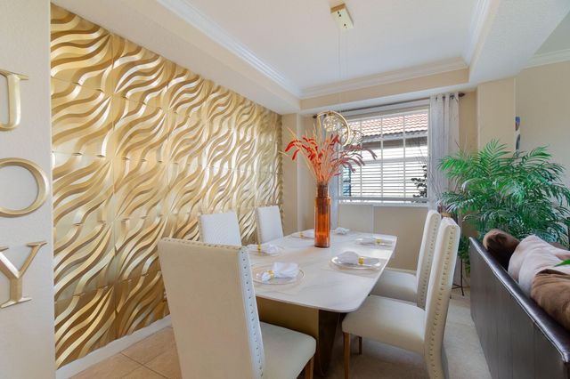 3887 Hamilton Key, West Palm Beach, FL 33411