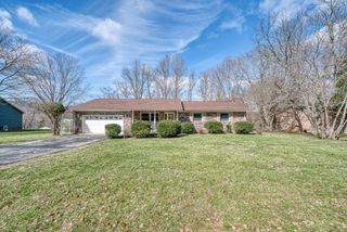 1561 Edgefield Ct, Cookeville, TN 38506