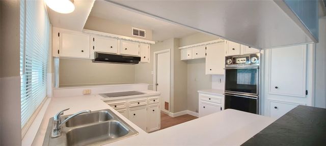 10635 Tenneta Drive, Houston, TX 77099