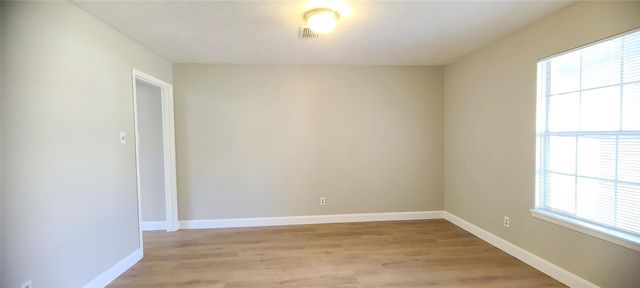 10635 Tenneta Drive, Houston, TX 77099