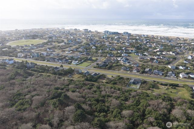 1224 E Ocean Shores Boulevard, Ocean Shores, WA 98569