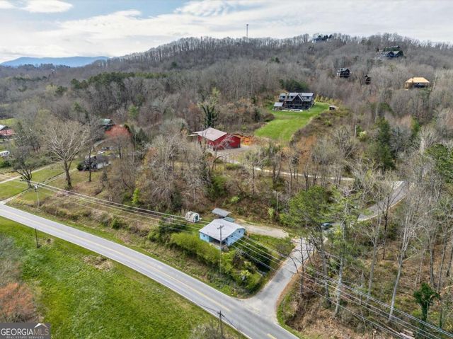 19 Scenic Heights Drive, Blue Ridge, GA 30513