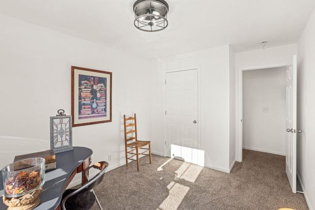 3325 Curtis Hill Ct, Nashville, TN 37218