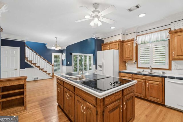 4957 Chedworth Drive, Smoke Rise, GA 30087