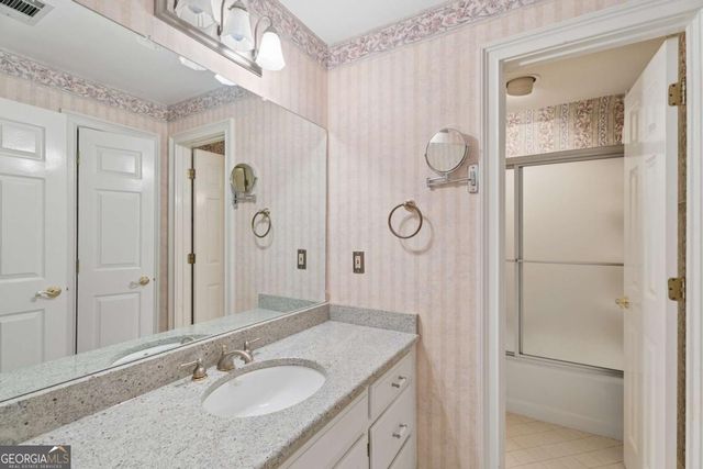 4957 Chedworth Drive, Smoke Rise, GA 30087