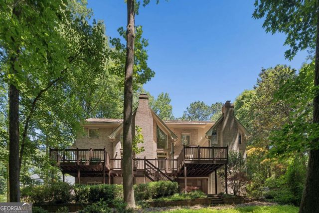 4957 Chedworth Drive, Smoke Rise, GA 30087