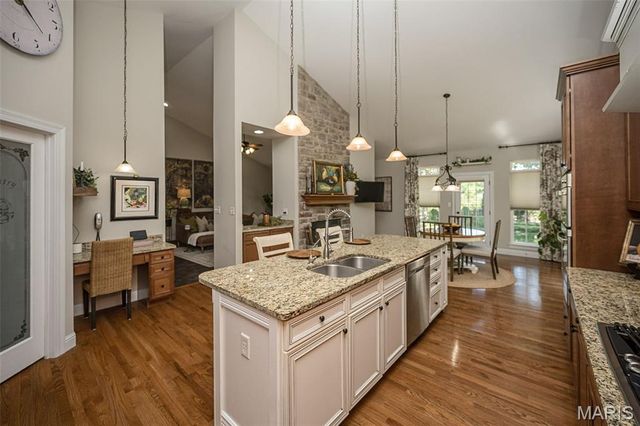 233 Fox Haven Drive, O'fallon, MO 63368