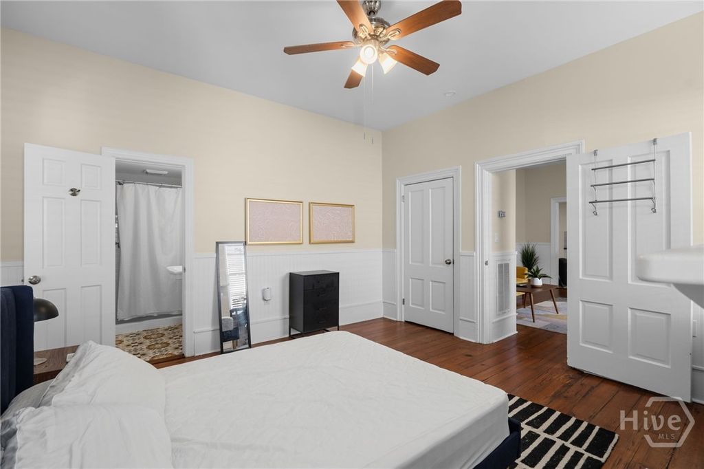 Image 17 of property listing at 303 W Park Avenue D, Savannah, GA 31401