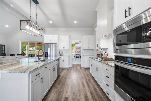 11179 CR 2183, Whitehouse, TX 75791