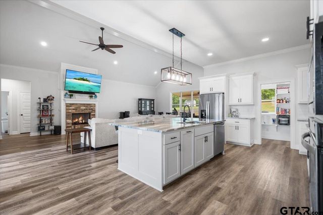 11179 CR 2183, Whitehouse, TX 75791