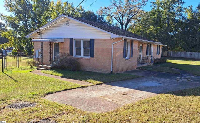 707 Staunton Bridge Road, Greenville, SC 29611