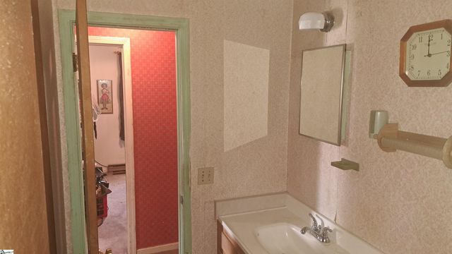 707 Staunton Bridge Road, Greenville, SC 29611