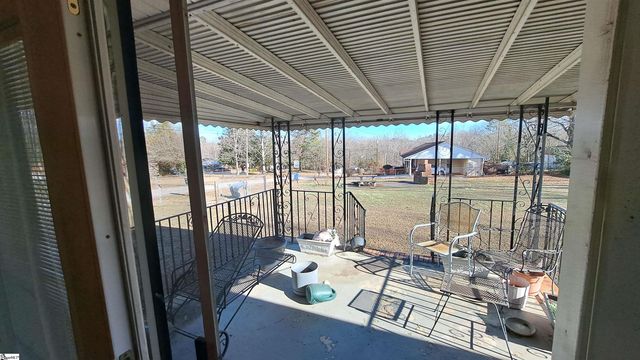 707 Staunton Bridge Road, Greenville, SC 29611