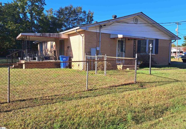 707 Staunton Bridge Road, Greenville, SC 29611