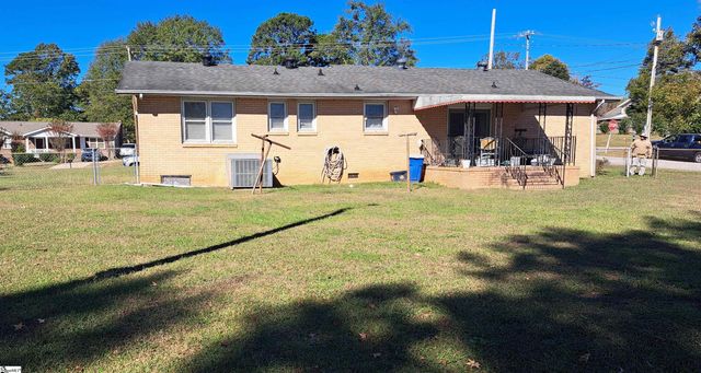 707 Staunton Bridge Road, Greenville, SC 29611