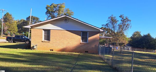 707 Staunton Bridge Road, Greenville, SC 29611