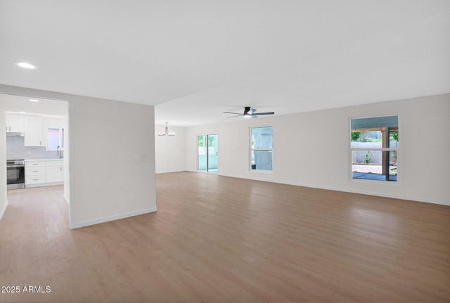 25644 S HOWARD Drive, Sun Lakes, AZ 85248