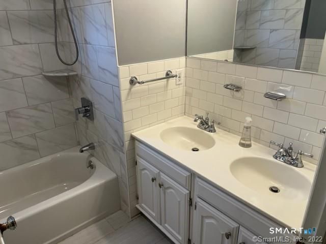 34 Church Street 34, New Canaan, CT 06840