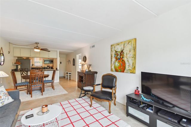 12760 INDIAN ROCKS ROAD 910, Largo, FL 33774