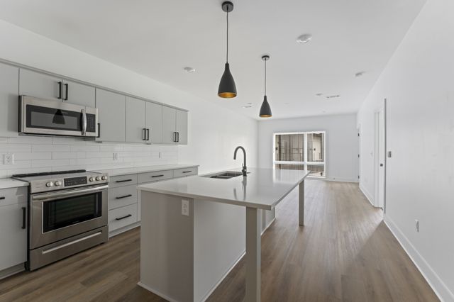 2704 Clifton Ave Apt 201, Nashville, TN 37209