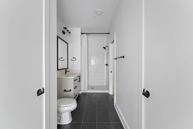 2704 Clifton Ave Apt 201, Nashville, TN 37209