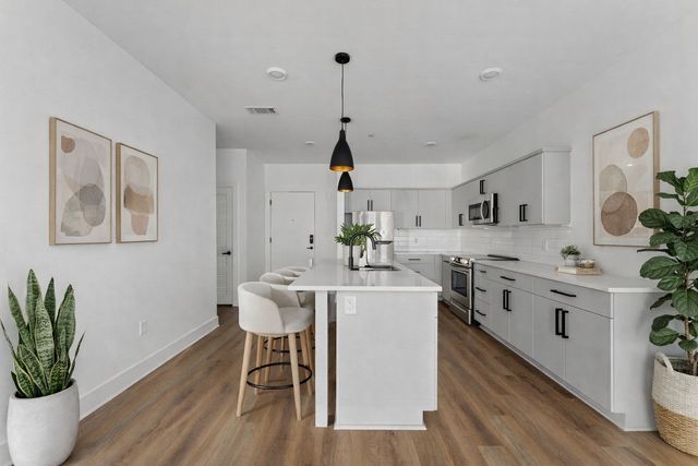 2704 Clifton Ave Apt 201, Nashville, TN 37209