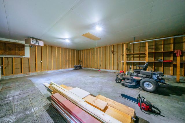 165 150th Lane NW, Andover, MN 55304