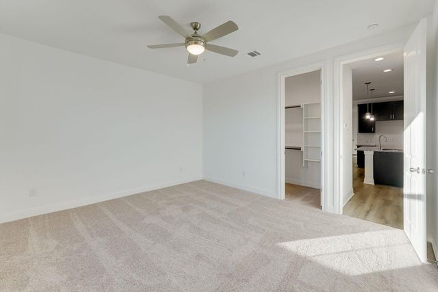 424 Burlington DR, Buda, TX 78610