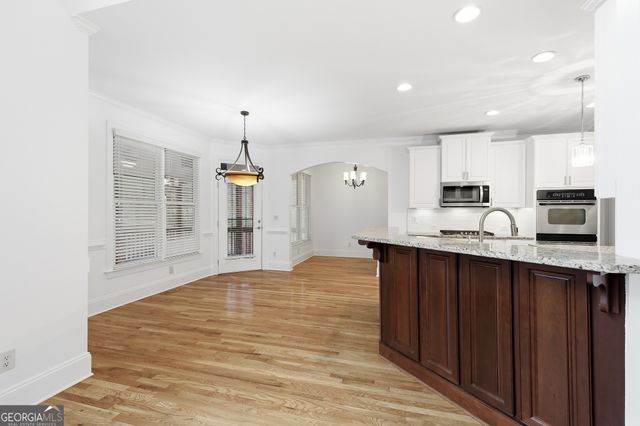 5742 Ashleigh Walk Drive, Suwanee, GA 30024