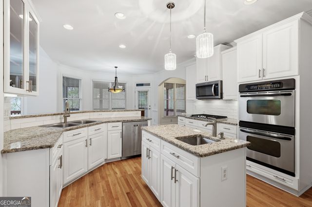 5742 Ashleigh Walk Drive, Suwanee, GA 30024