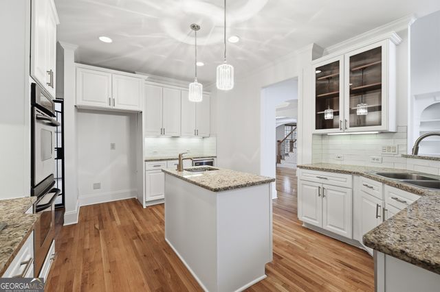 5742 Ashleigh Walk Drive, Suwanee, GA 30024