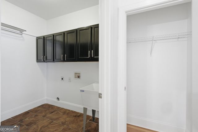 5742 Ashleigh Walk Drive, Suwanee, GA 30024