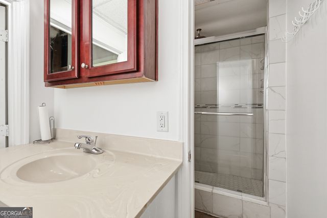 5742 Ashleigh Walk Drive, Suwanee, GA 30024