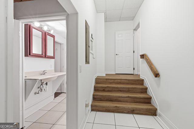 5742 Ashleigh Walk Drive, Suwanee, GA 30024