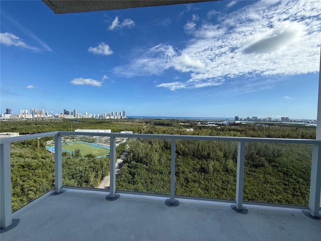 15051 Royal Oaks Lane 2601, North Miami, FL 33181