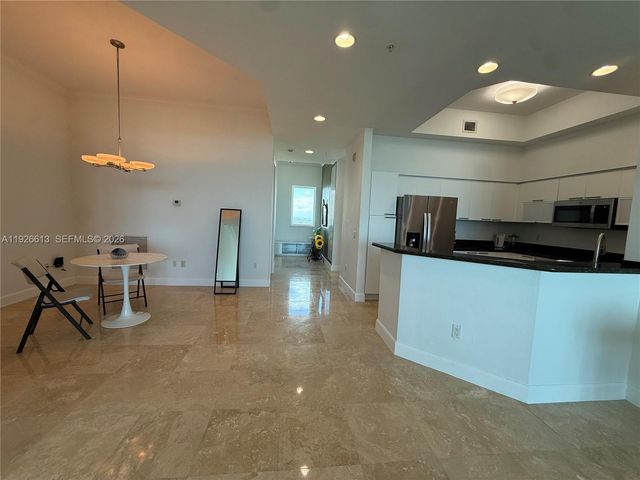 15051 Royal Oaks Lane 2601, North Miami, FL 33181
