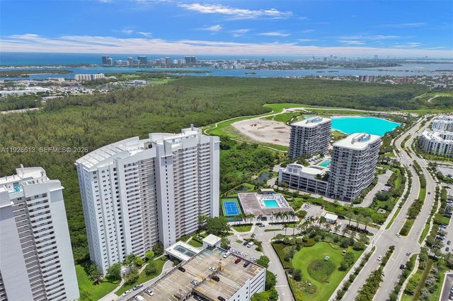 15051 Royal Oaks Lane 2601, North Miami, FL 33181