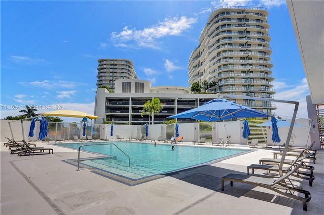 15051 Royal Oaks Lane 2601, North Miami, FL 33181