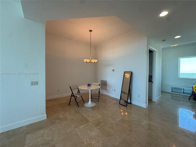 15051 Royal Oaks Lane 2601, North Miami, FL 33181