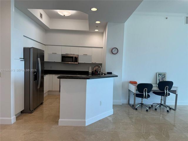 15051 Royal Oaks Lane 2601, North Miami, FL 33181