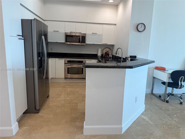 15051 Royal Oaks Lane 2601, North Miami, FL 33181