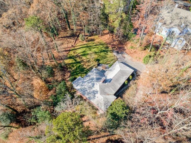 5274 Powers Ferry NW Road, Sandy Springs, GA 30327