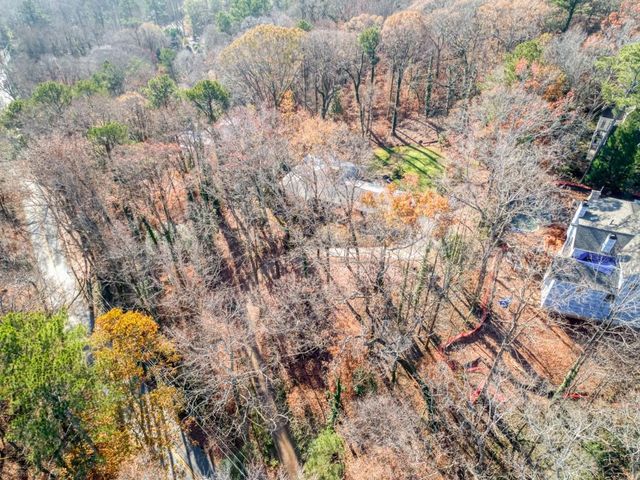 5274 Powers Ferry NW Road, Sandy Springs, GA 30327