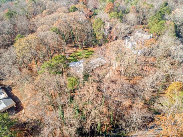 5274 Powers Ferry NW Road, Sandy Springs, GA 30327