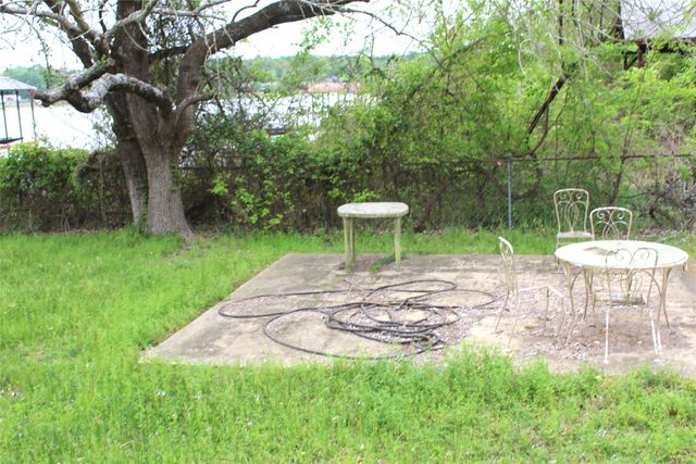 107 Shoreline Drive, Mabank, TX 75156